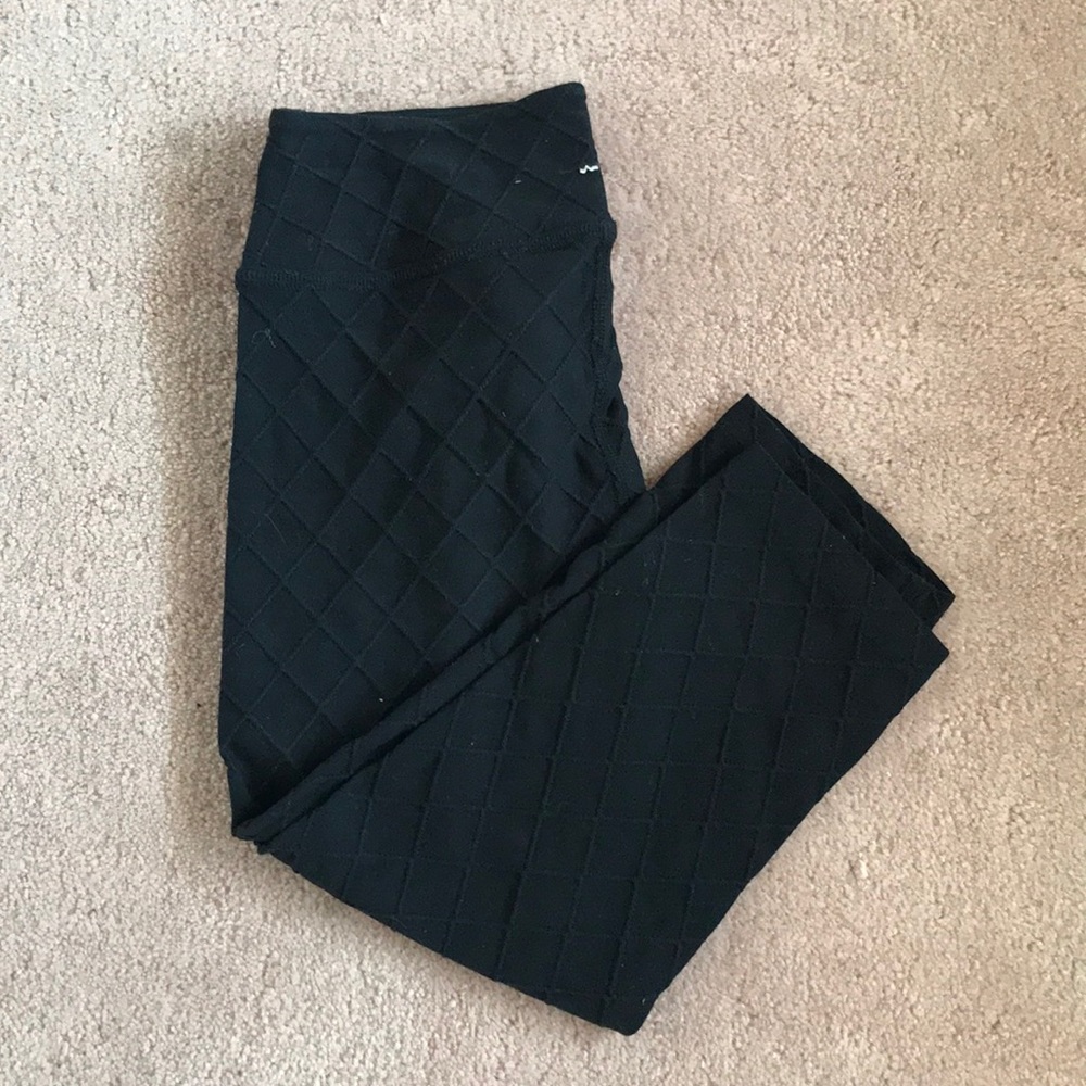 Beyond yoga quilted cropped leggings